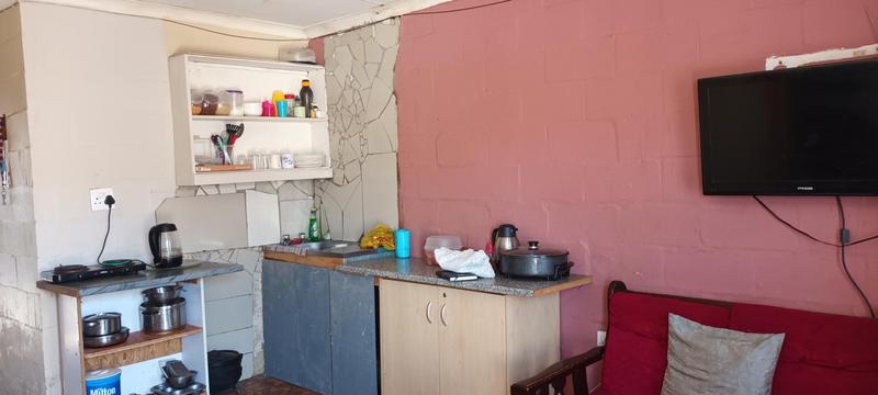 2 Bedroom Property for Sale in Pelikan Park Western Cape